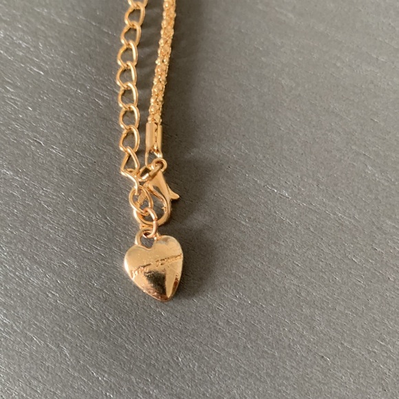 Flower brooch necklace - Picture 3 of 5